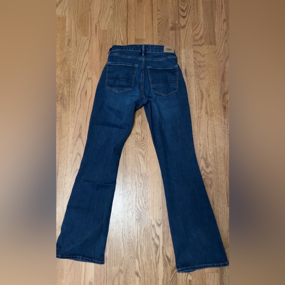 Boot cut jeans